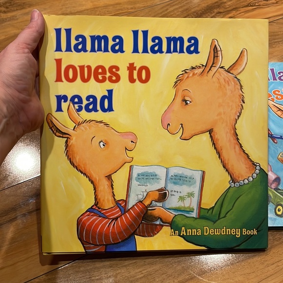 Lot of Two new llama llama hardback books by Anna Dewdney - Picture 2 of 11